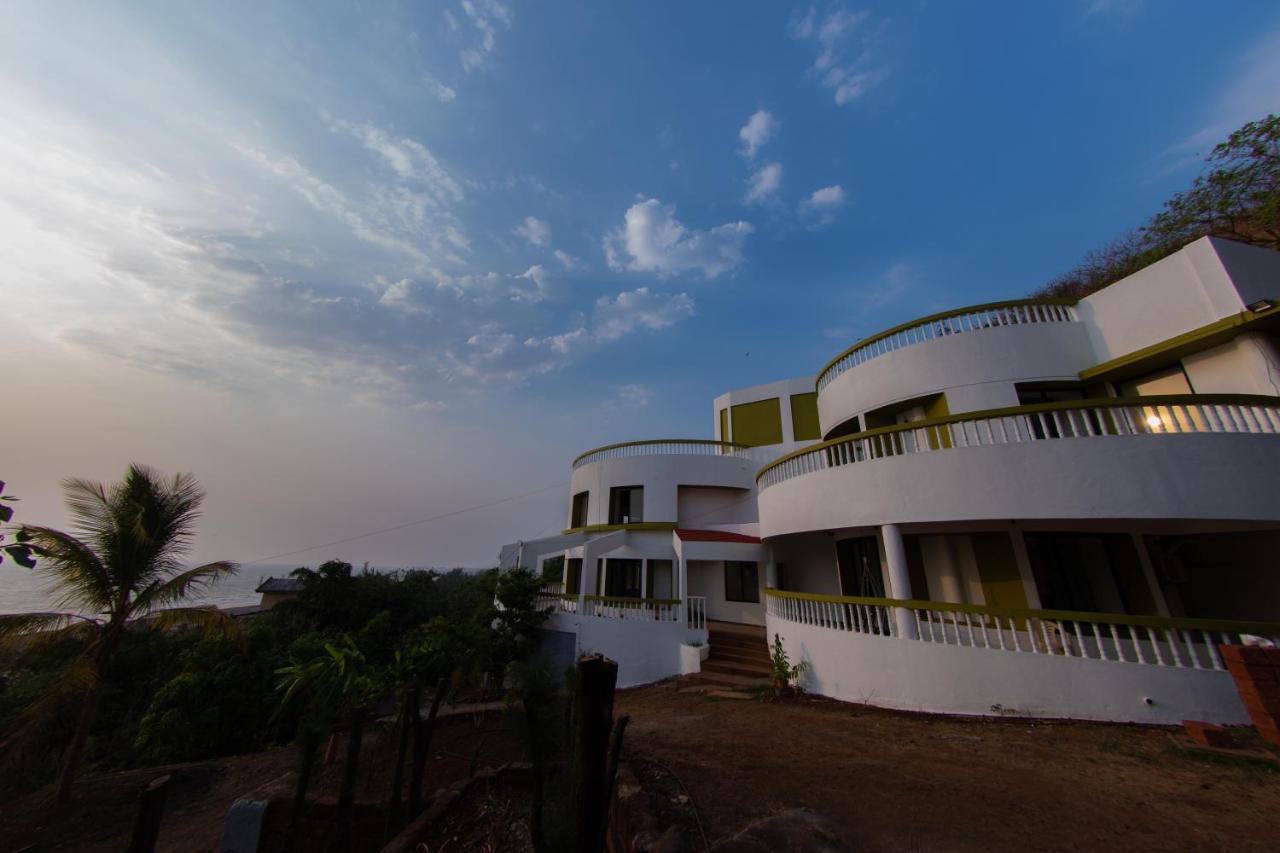 Villa Infinity By The Sea Murud  Exterior photo