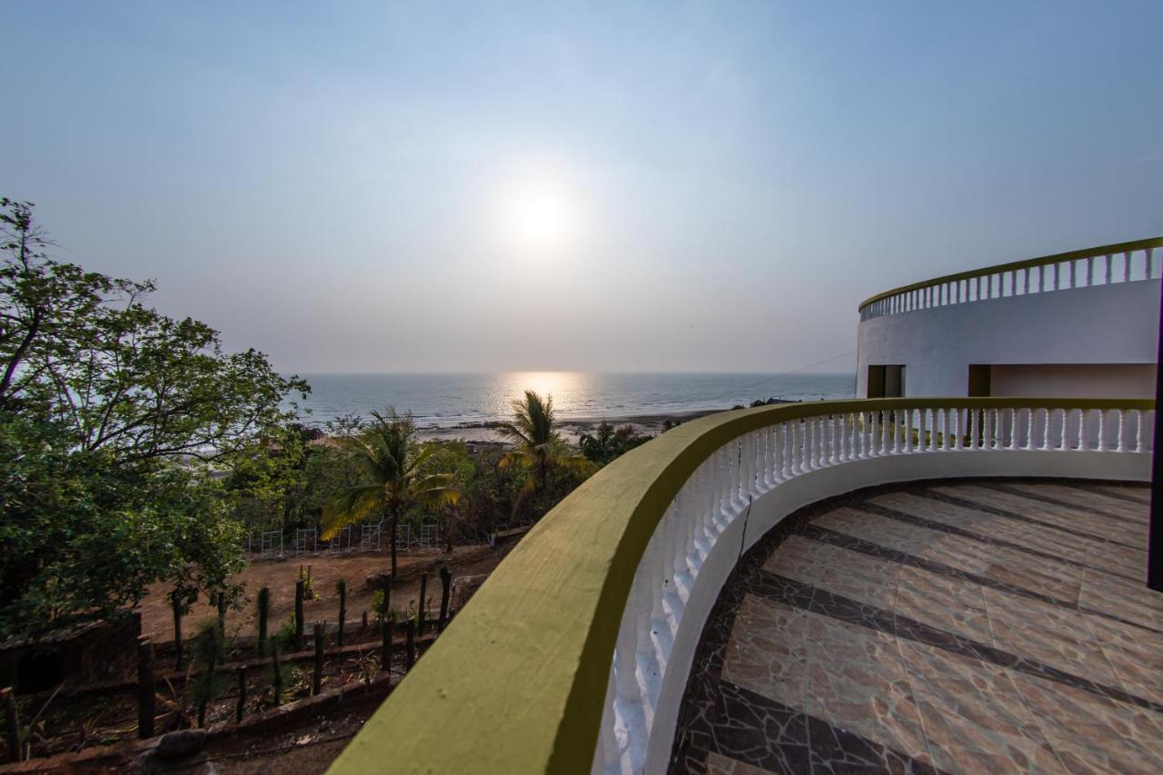 Villa Infinity By The Sea Murud  Exterior photo
